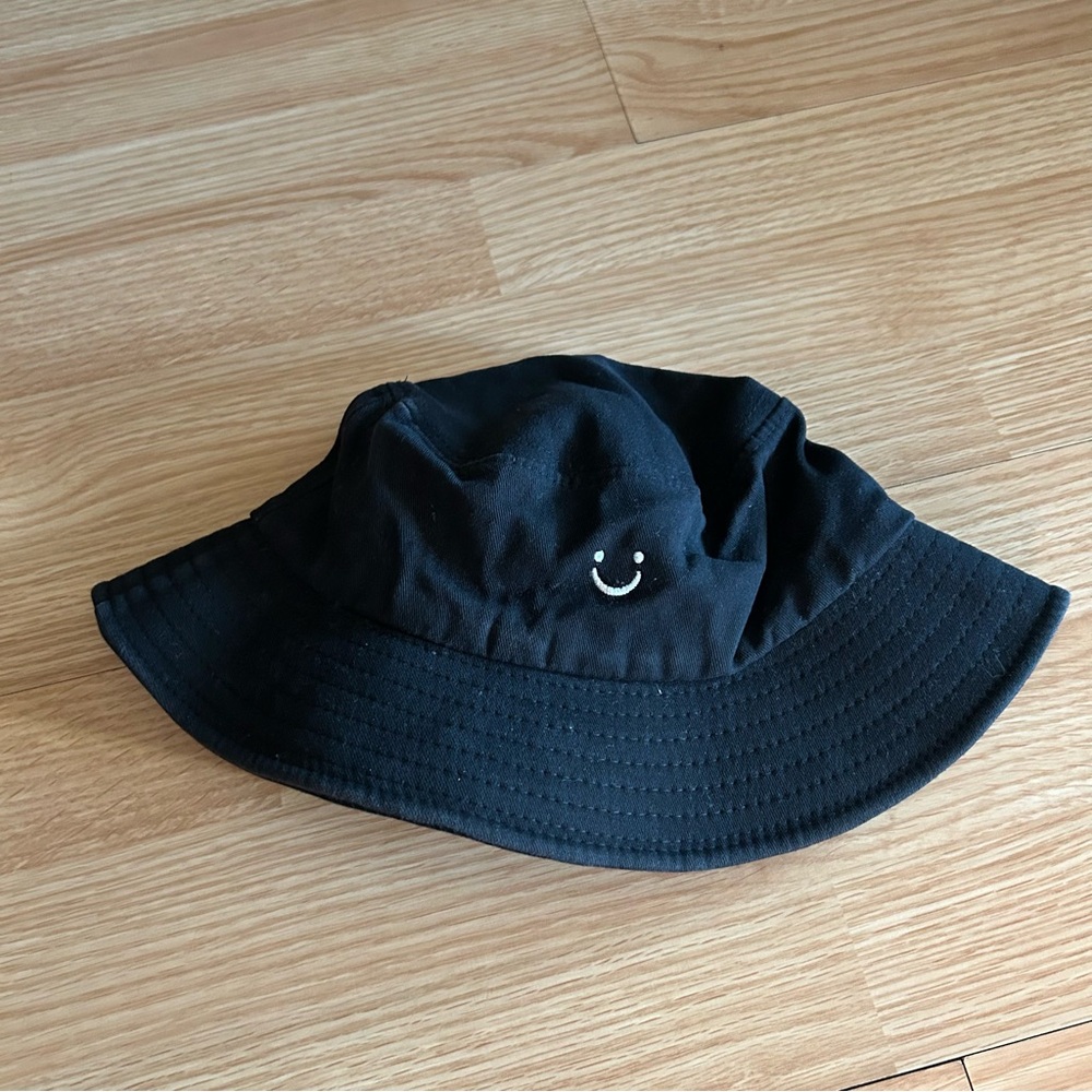 Smiley Face Black Bucket Hat Adult